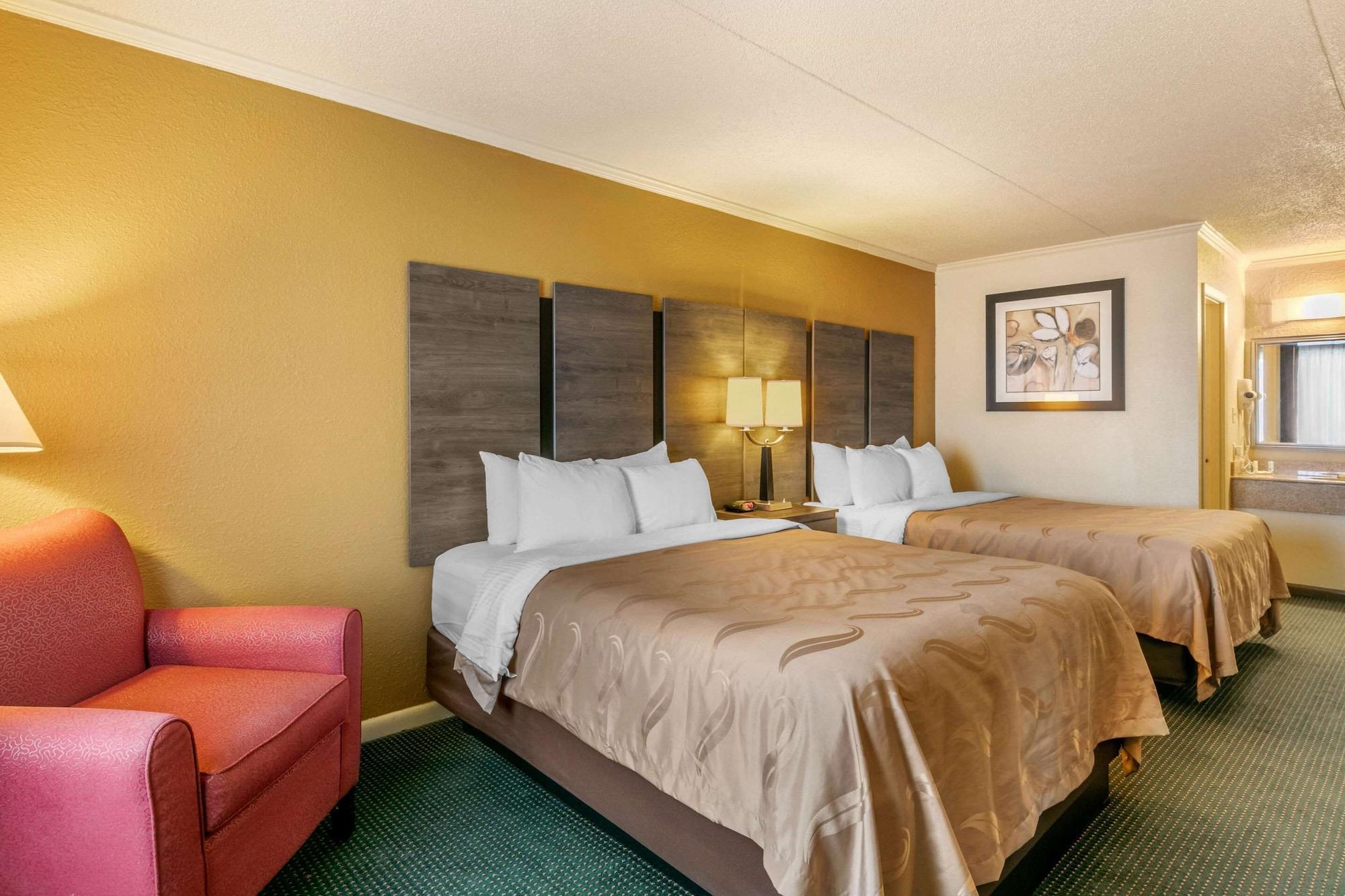 Quality Inn Manchester Bagian luar foto