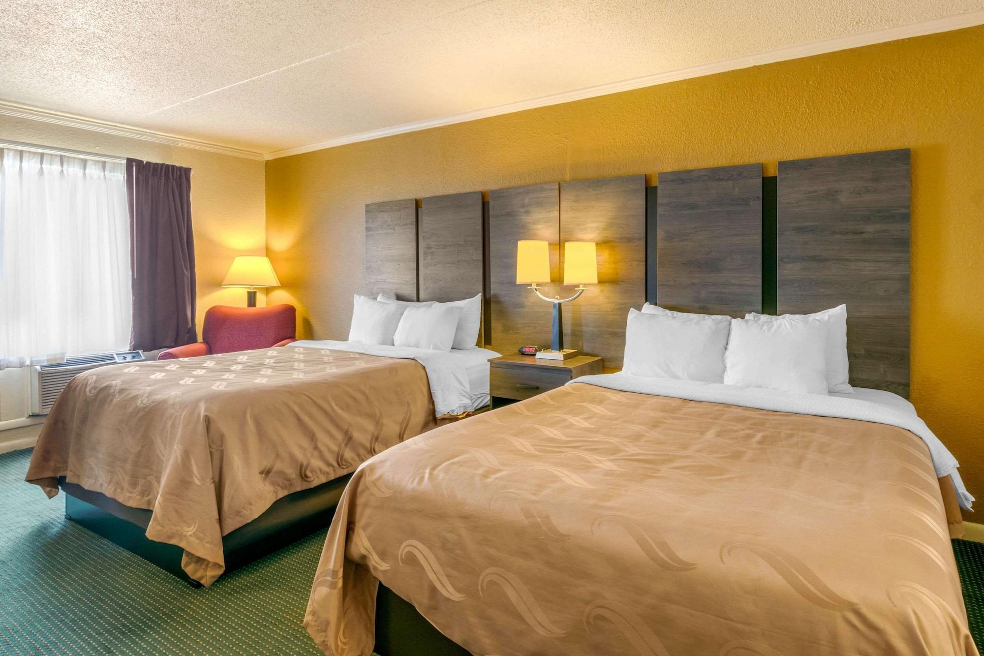 Quality Inn Manchester Bagian luar foto