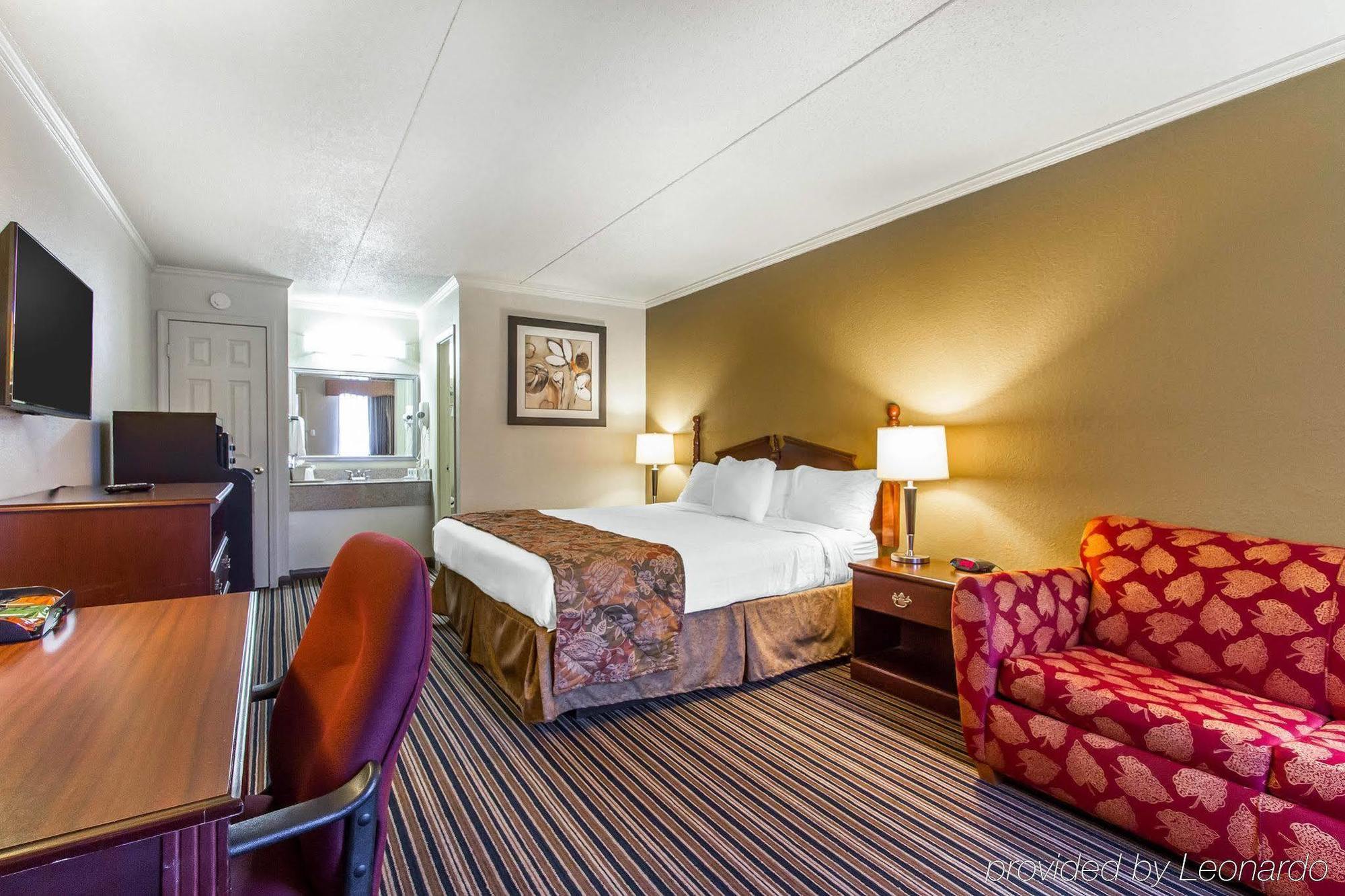 Quality Inn Manchester Bagian luar foto